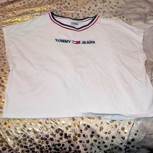 Tommy Hilfiger Women’s Cropped T-shirt-large